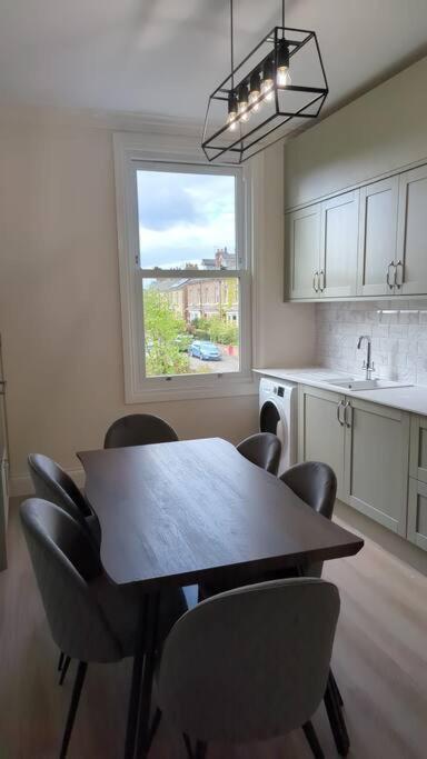 Entire Home In York City 외부 사진